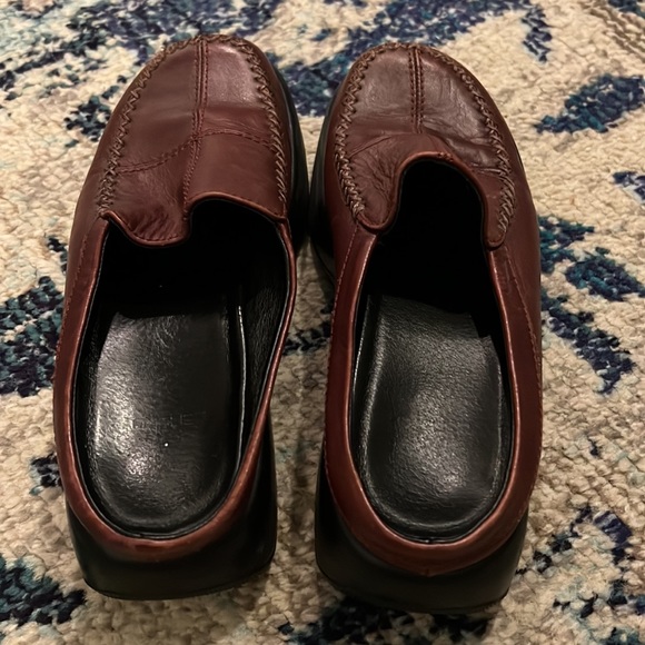 Dansko Auburn Burgundy Clogs Size 37 - Picture 8 of 8